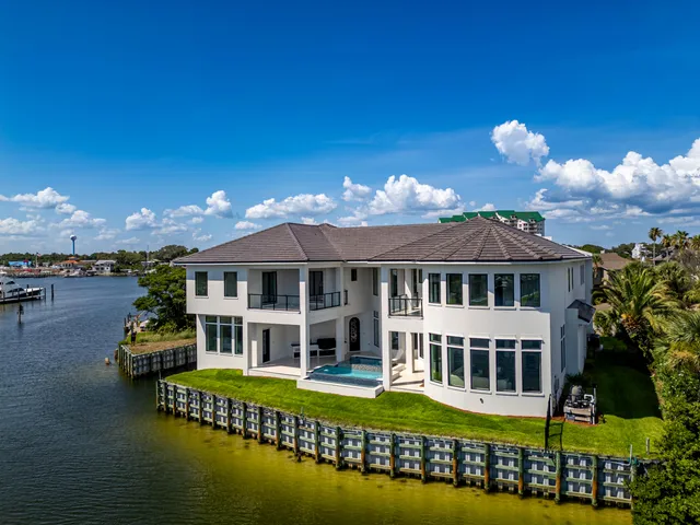 $10,750,000 | 602 Lagoon Drive, Destin, FL 32541