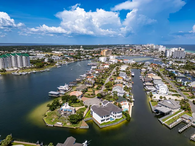 $10,750,000 | 602 Lagoon Drive, Destin, FL 32541