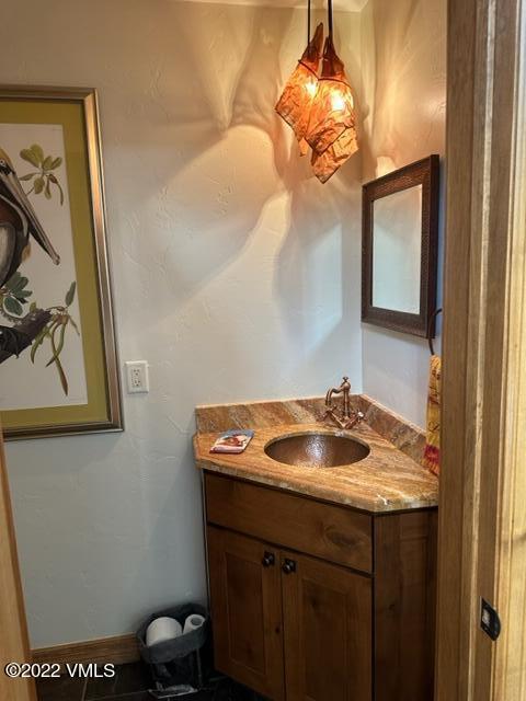 40 Miller Place Edwards, CO 81632 - Photo 7 of 25 Miller PL powder rm.