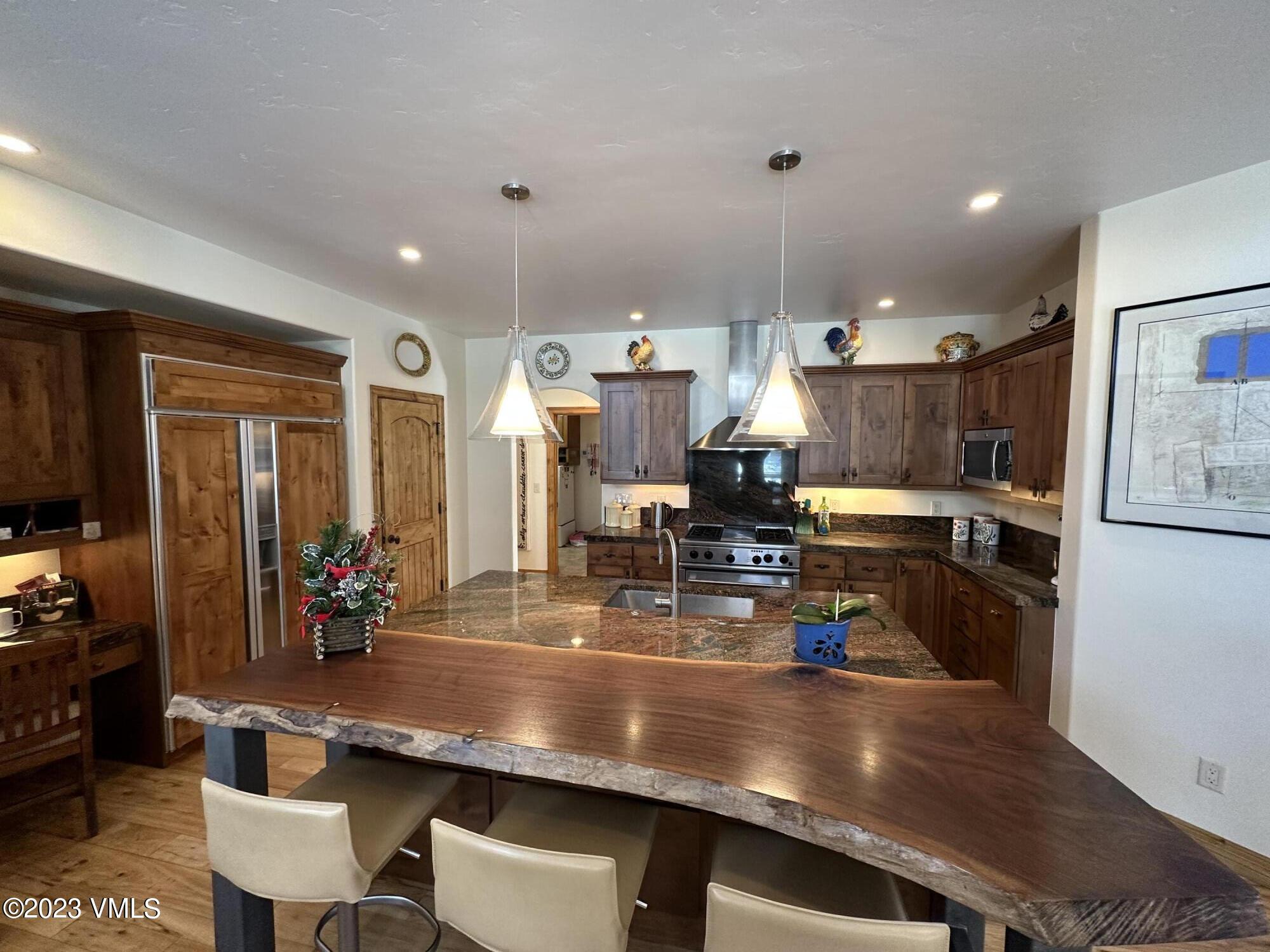 40 Miller Place Edwards, CO 81632 - Photo 8 of 25 40 Miller Pl Eatting Bar