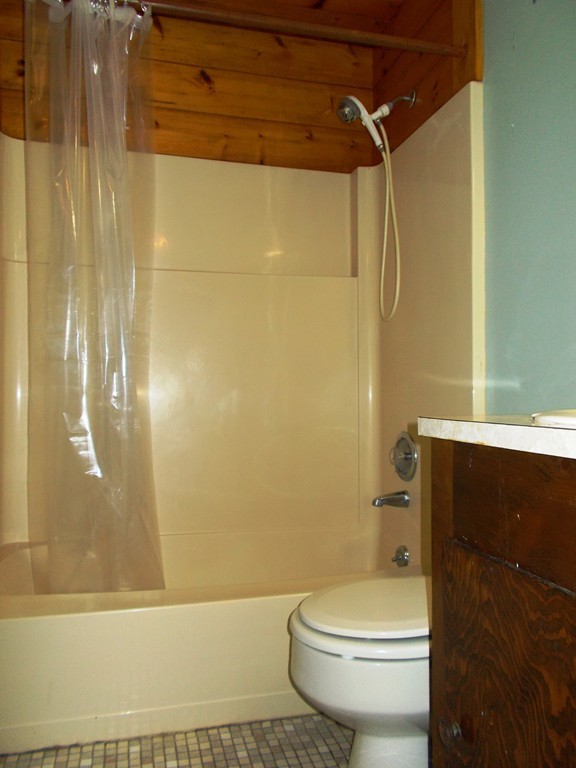 238 Hanlon Road Holliston, MA 01746 - Photo 10 of 21 Gallery Image 10