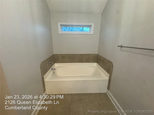 $1,850 | 2126 Queen Elizabeth Lane, Hope Mills, NC 28348