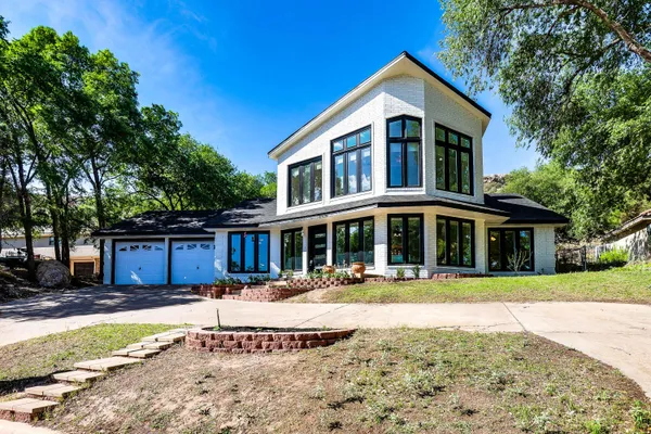 $525,000 | 57 South Lake Shore Drive, Ransom Canyon, TX 79366