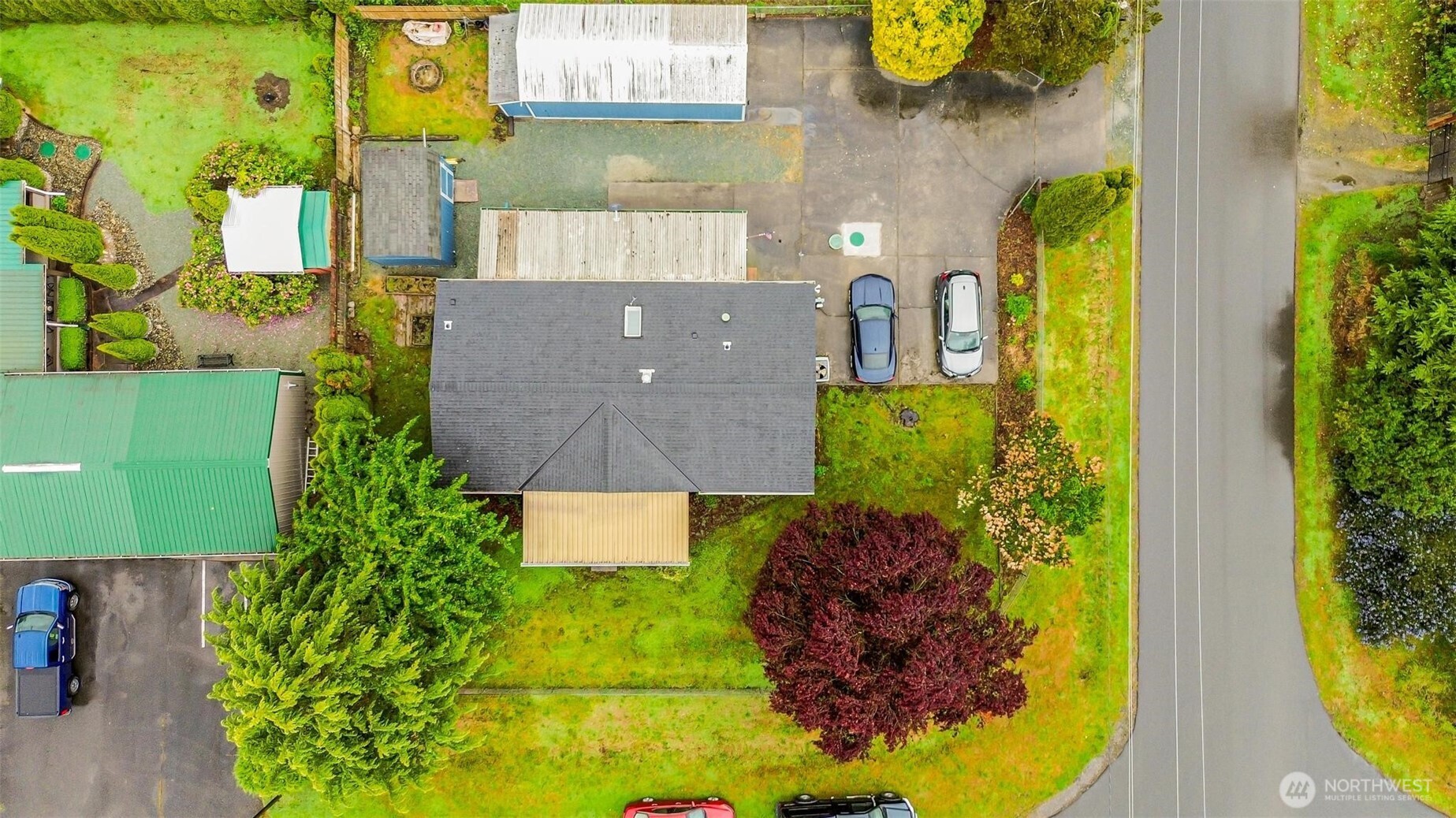 980 South Falcon Road Camano Island, WA 98282 - Photo 30 of 30 an aerial view of a house with swimming pool