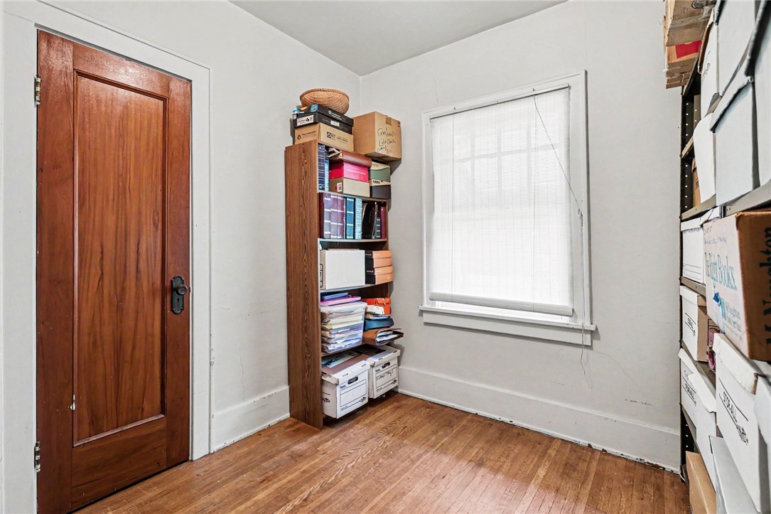 44 Rawlinson Road Irondequoit, NY 14617 - Photo 21 of 33 Bedroom 3