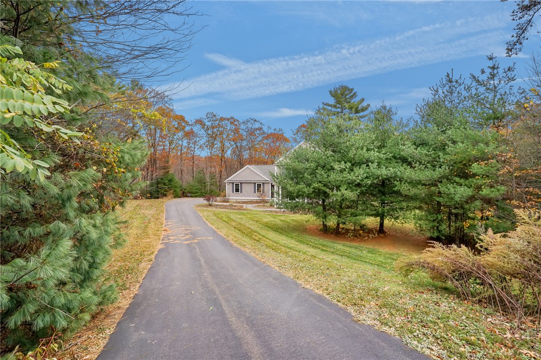 36 Clark Road Uxbridge, MA 01569 - Photo 2 of 33 Gallery Image 2