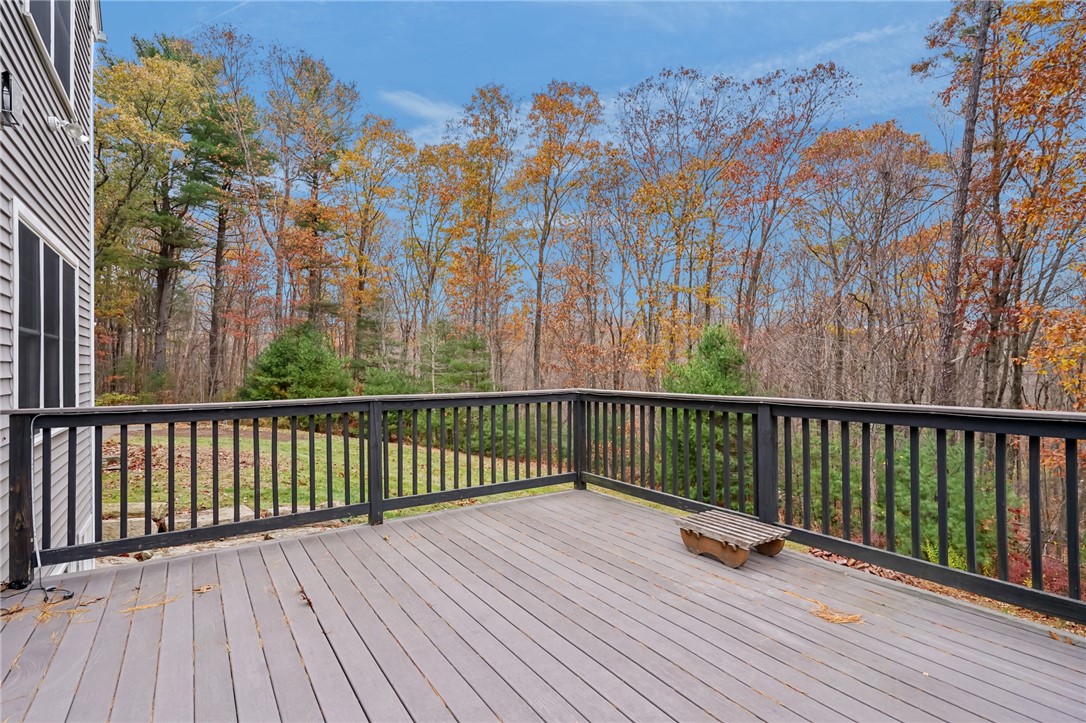 36 Clark Road Uxbridge, MA 01569 - Photo 5 of 33 Gallery Image 5