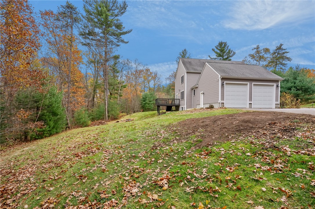 36 Clark Road Uxbridge, MA 01569 - Photo 6 of 33 Gallery Image 6
