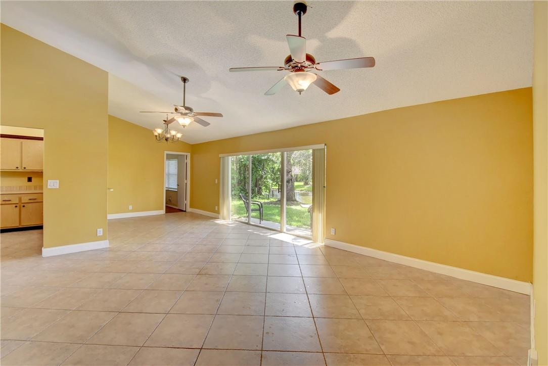 9750 Richmond Circle Boca Raton, FL 33434 - Photo 12 of 25 Photo 12