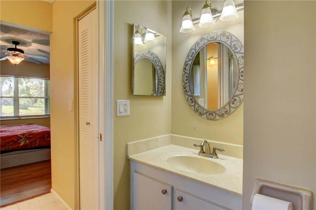 9750 Richmond Circle Boca Raton, FL 33434 - Photo 18 of 25 Photo 18