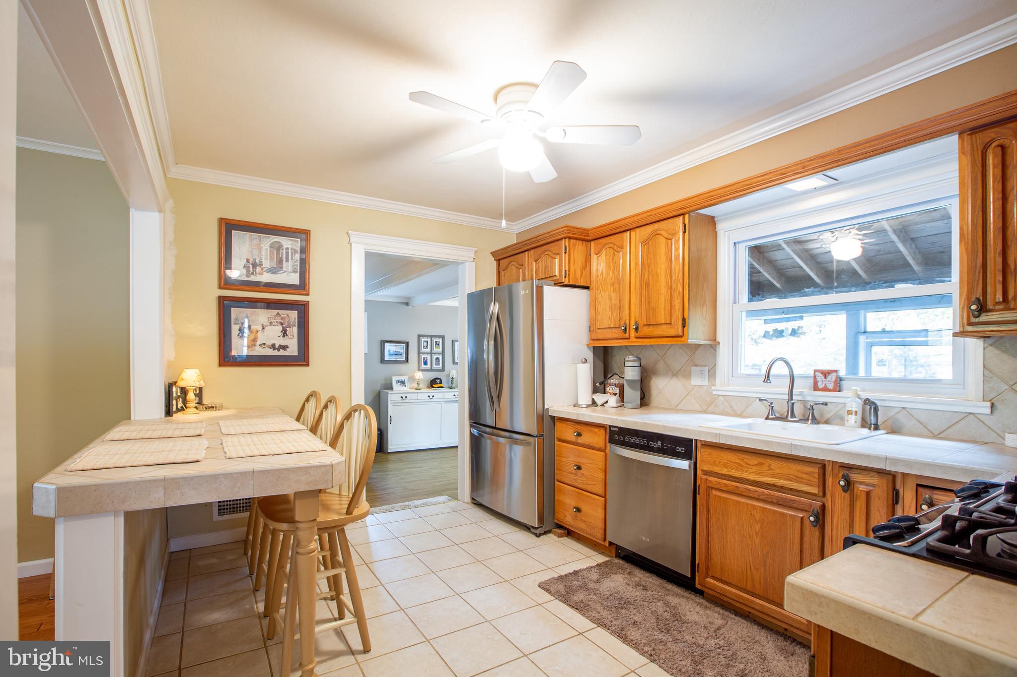 2176 Yardville Hamilton Square Road Hamilton, NJ 08690 - Photo 8 of 39
