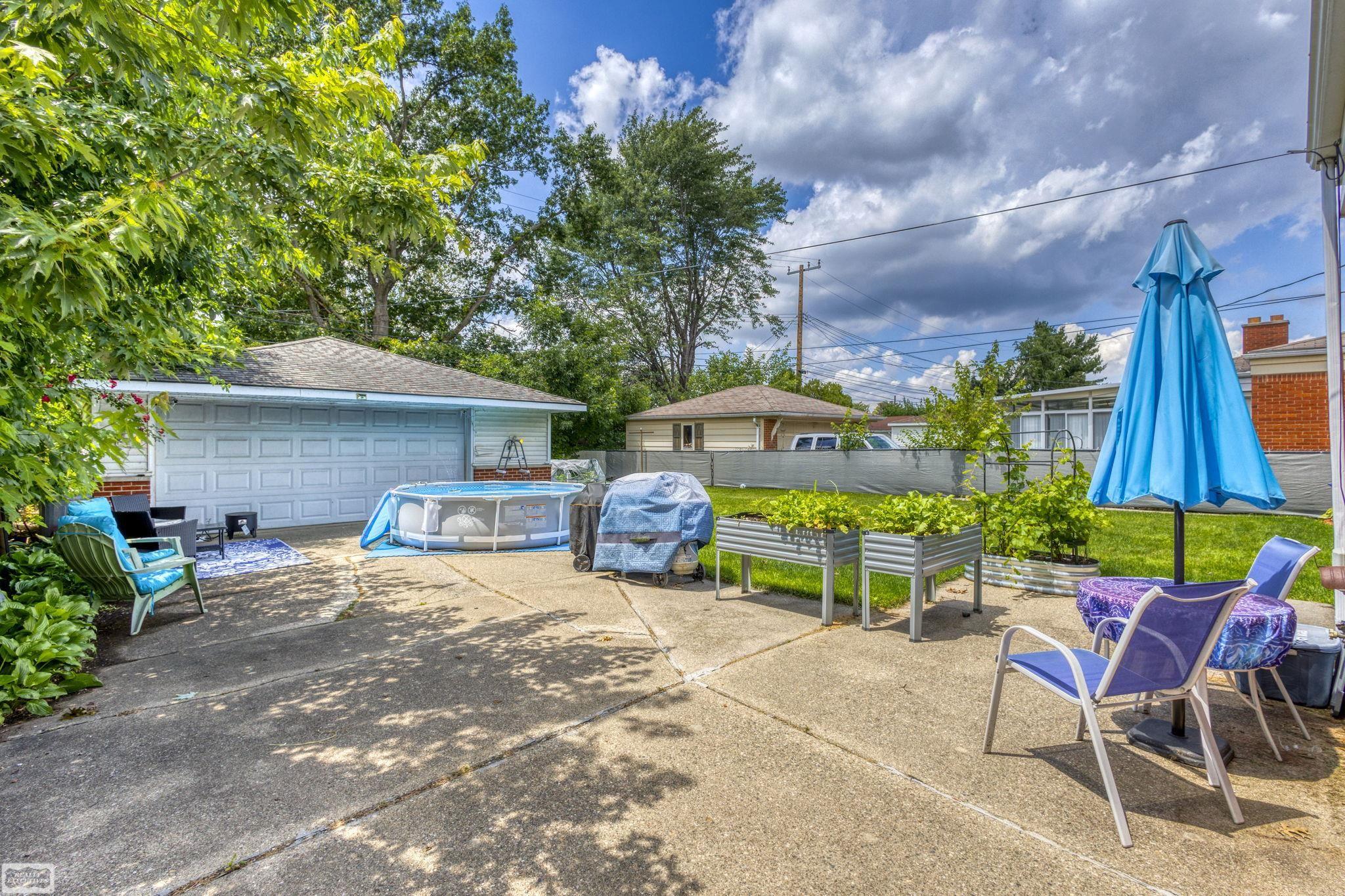 31557 Kelly Road Fraser, MI 48026 - Photo 21 of 26