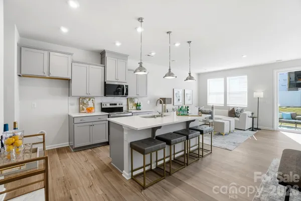 $339,990 | 6110 Vasey Street, Charlotte, NC 28269