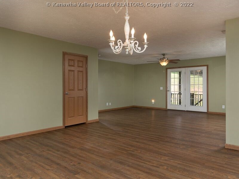 1450 Bills Creek Road Winfield, WV 25213 - Photo 14 of 30 Gallery Image 14