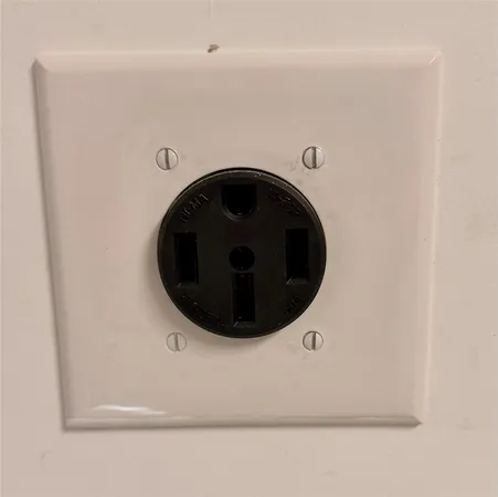 $3,250 | 1413 Amarone Drive, Leander, TX 78641