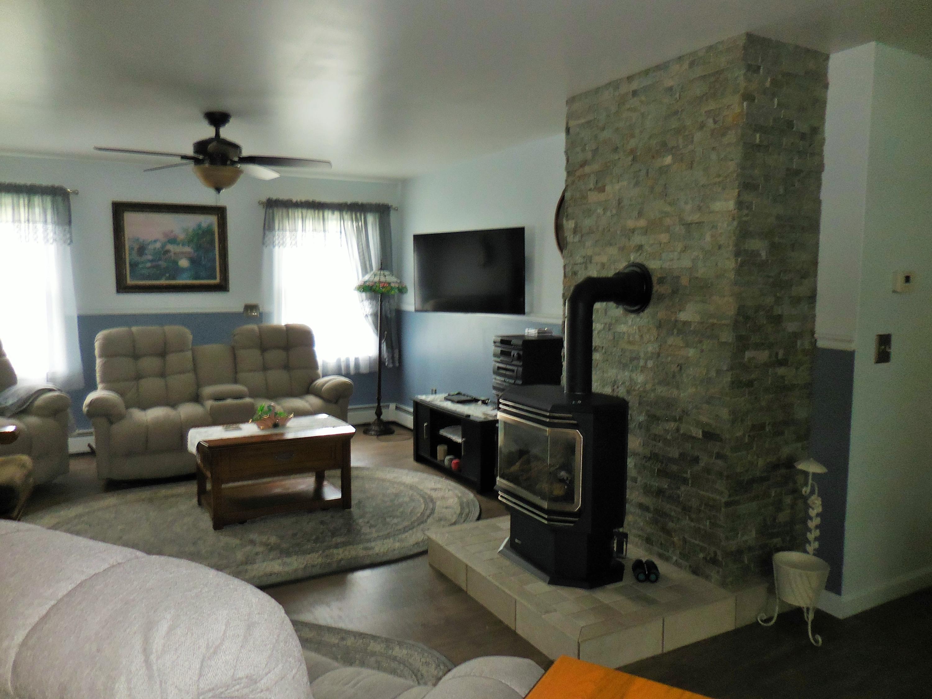 642 Ridge Road Plymouth, ME 04969 - Photo 19 of 47 17