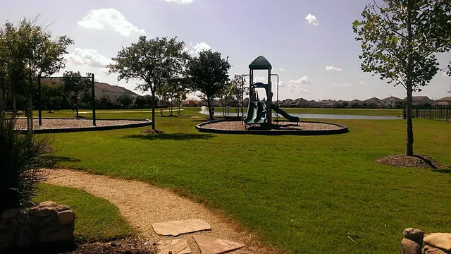 $2,050 | 8118 Running Brook Lane, Richmond, TX 77469