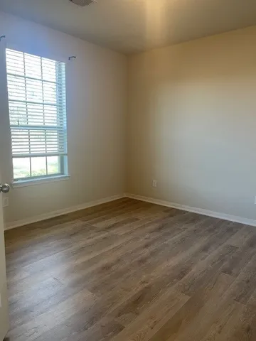 $2,050 | 8118 Running Brook Lane, Richmond, TX 77469