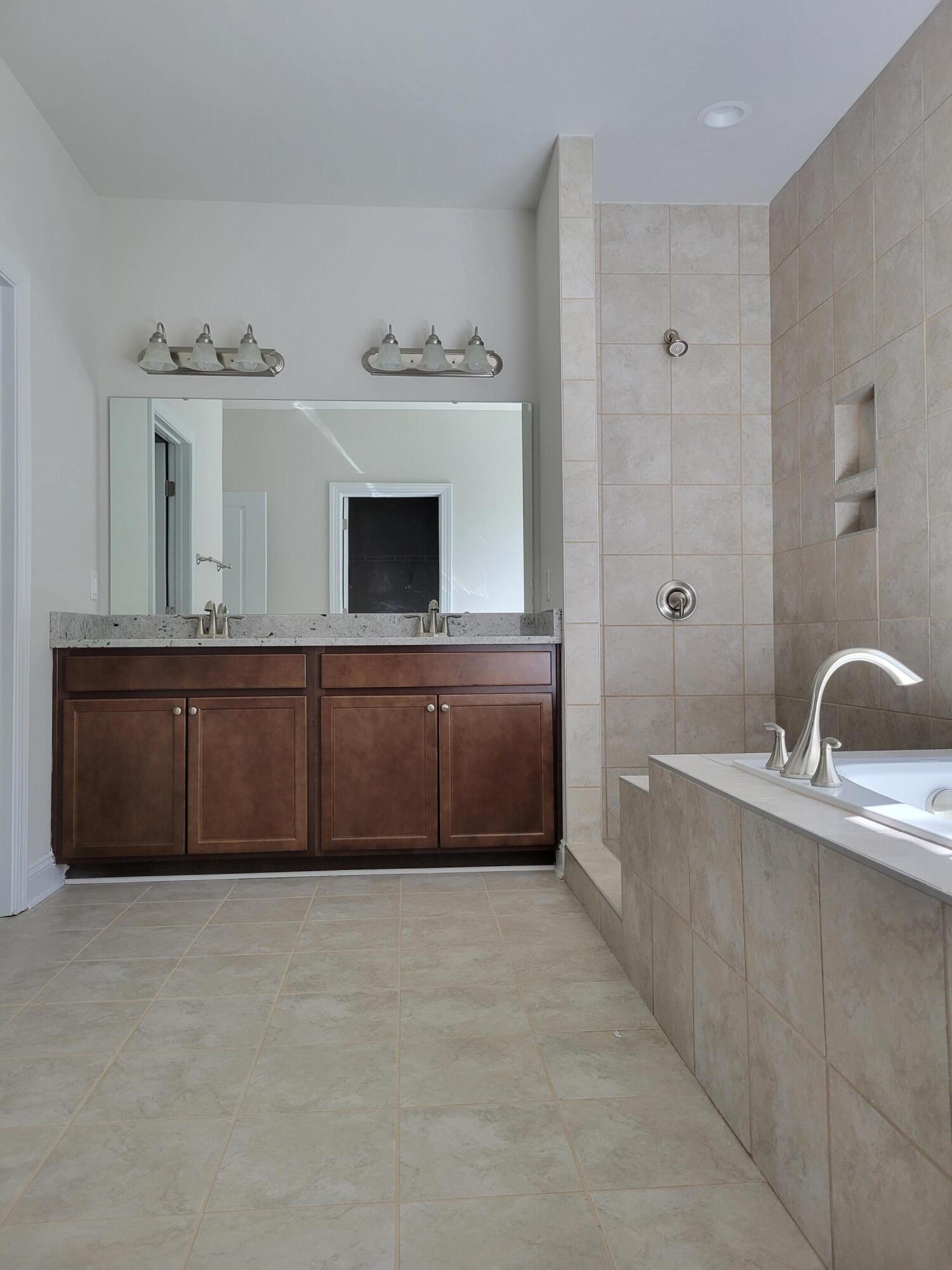1390 Fieldgate Road Salem, VA 24153 - Photo 7 of 9 KC48 Master Bath2