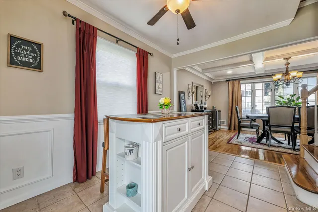 $799,999 | 294 Swansdowne Drive, Seaford, NY 11783