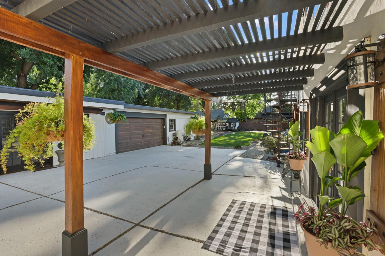 2235 Moreing Road Stockton, CA 95204 - Photo 61 of 97