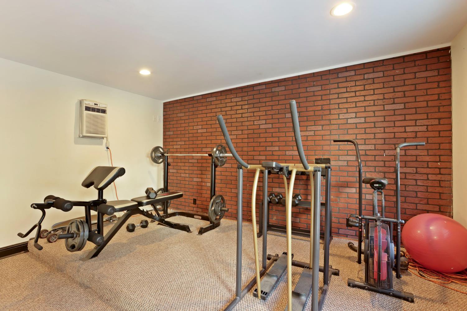 2235 Moreing Road Stockton, CA 95204 - Photo 65 of 97