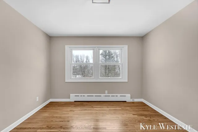 $379,900 | 1122 West Green Street, Hastings, MI 49058