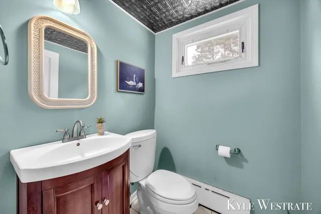 $379,900 | 1122 West Green Street, Hastings, MI 49058