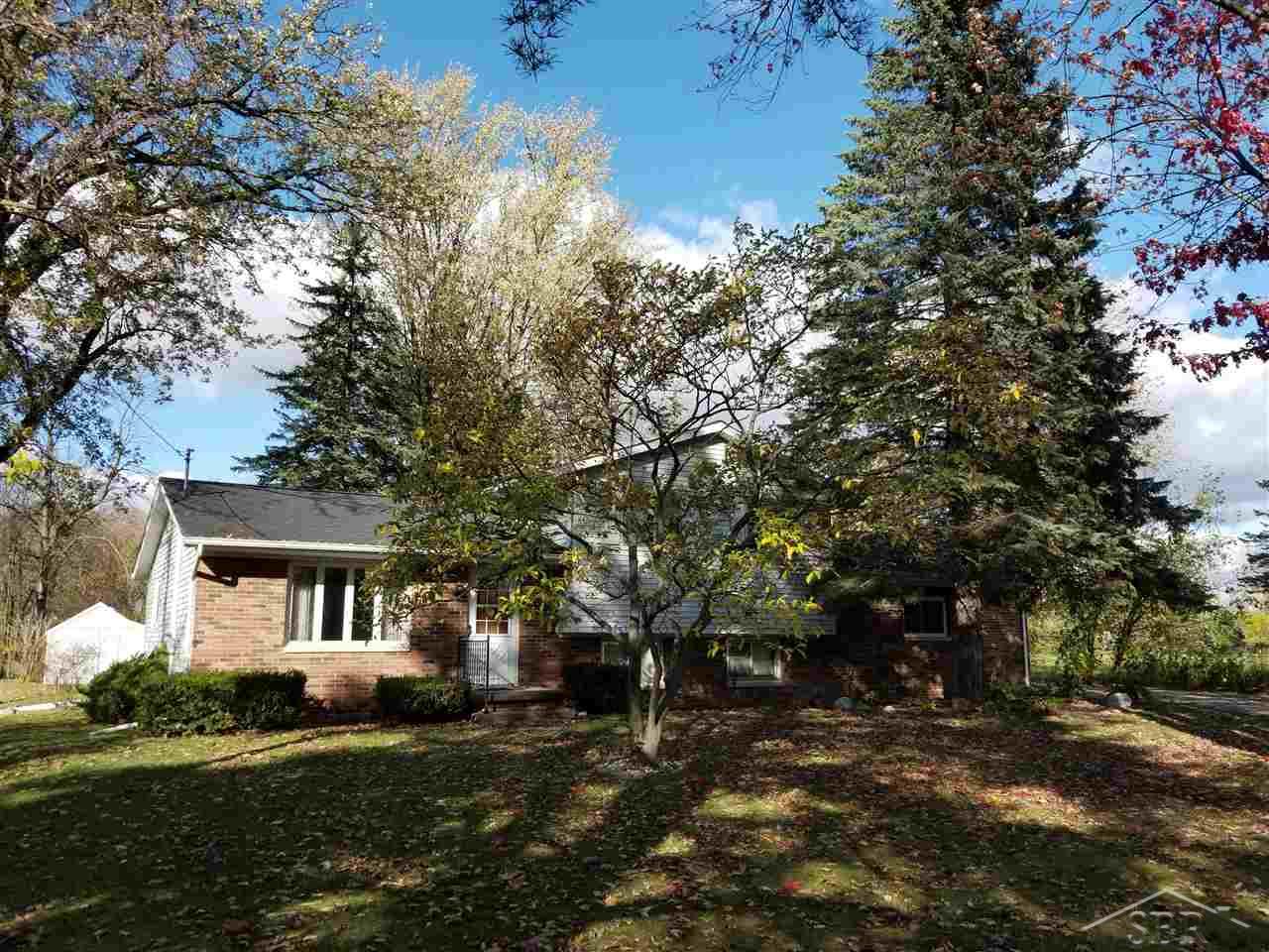 3496 Schust Road Saginaw, MI 48603 - Photo 3 of 15 31334235-2.JPG