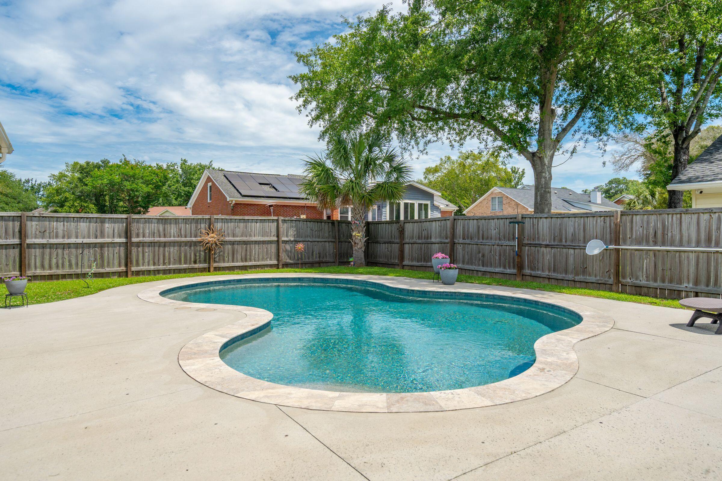 2942 Foxhall Road Charleston, SC 29414 - Photo 29 of 37 Pool