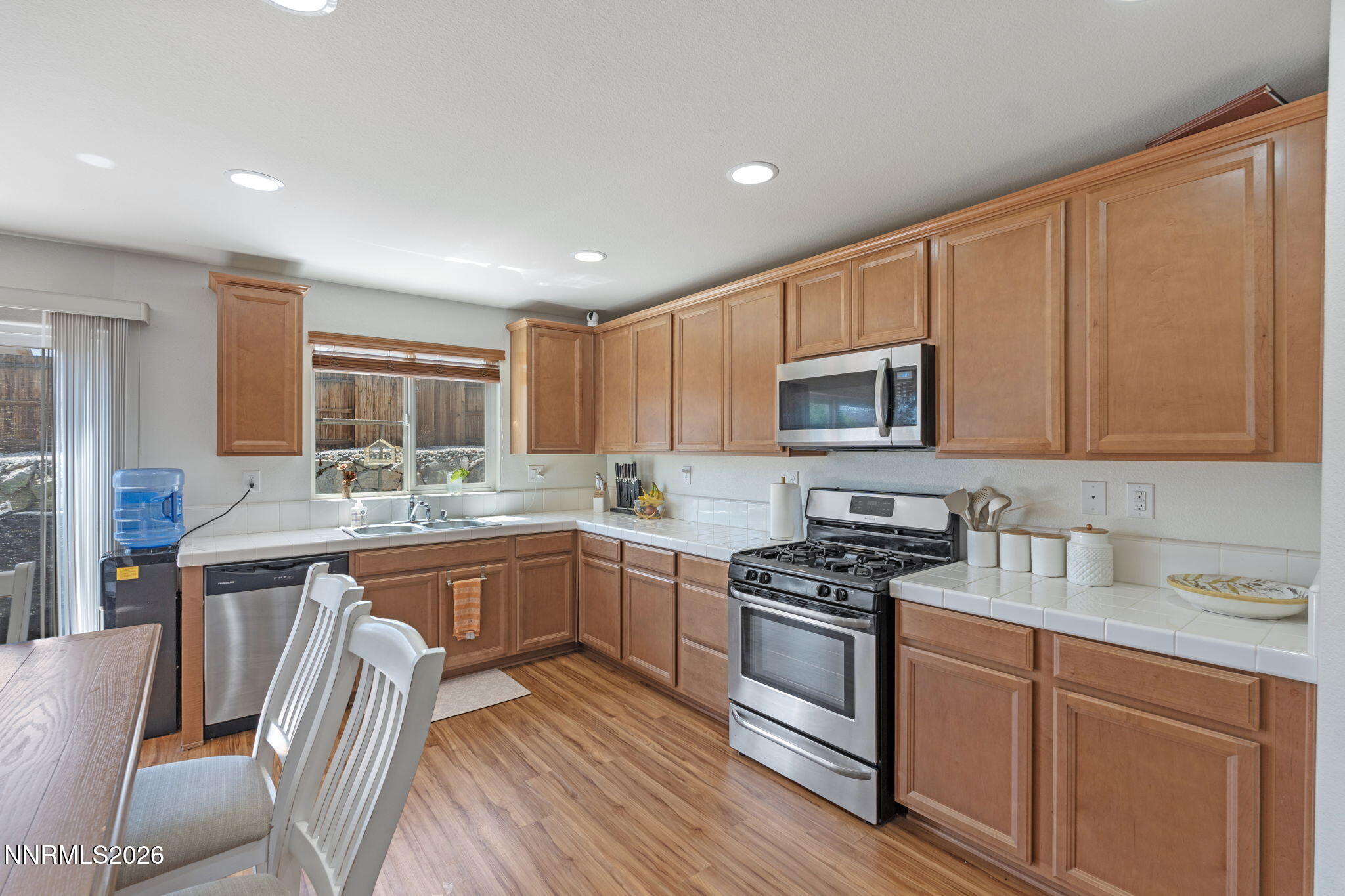 14397 Fredonia Drive Reno, NV 89506 - Photo 18 of 33 Kitchen