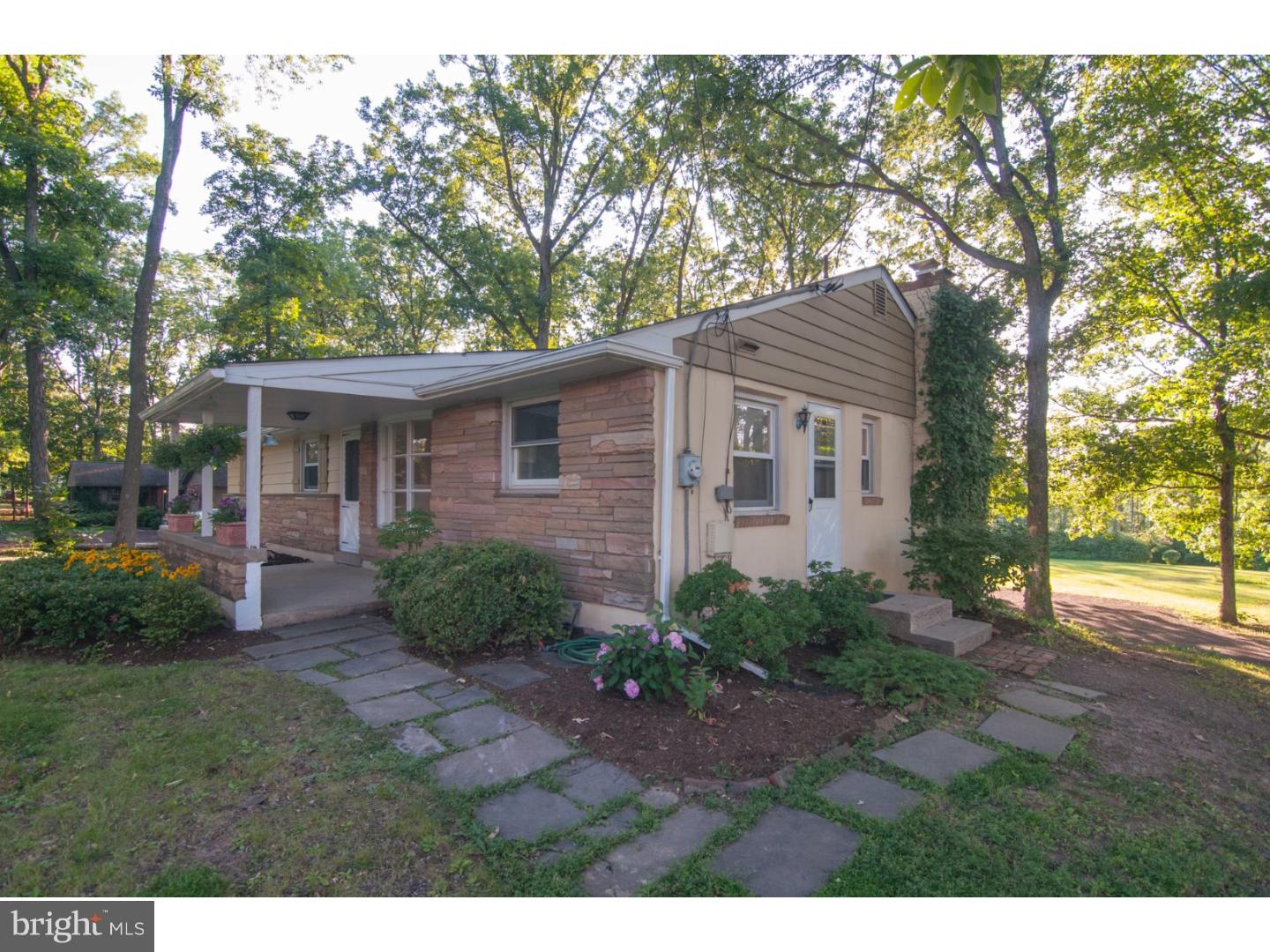 533 Mill Road Hatfield, PA 19440 - Photo 4 of 18 Gallery Image 4
