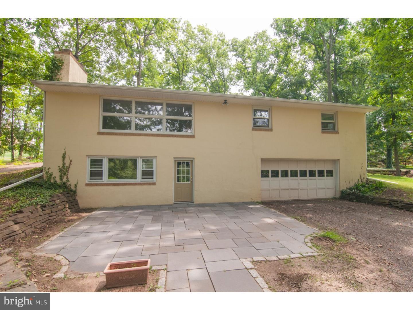 533 Mill Road Hatfield, PA 19440 - Photo 5 of 18 Gallery Image 5