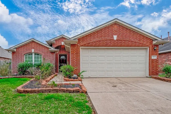 $2,250 | 7514 Trail Hollow, Missouri City, TX 77459