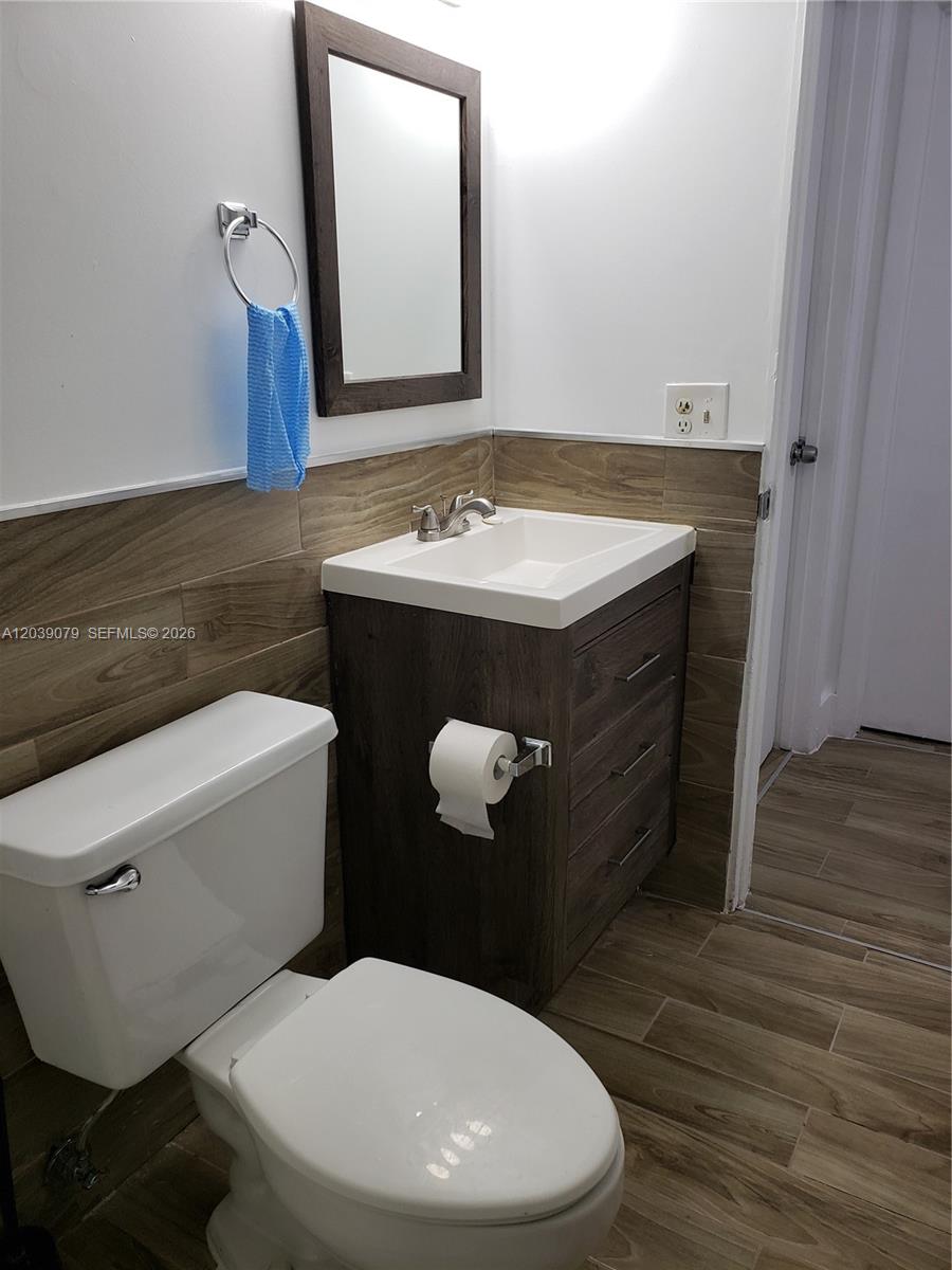 8075 Northwest 7th Street, Unit 115 Miami, FL 33126 - Photo 3 of 18