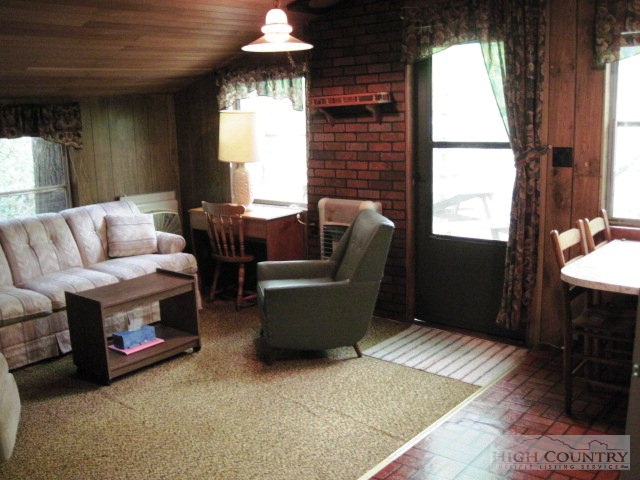 219 Pine Valley Road Newland, NC 28657 - Photo 9 of 11 Gallery Image 9
