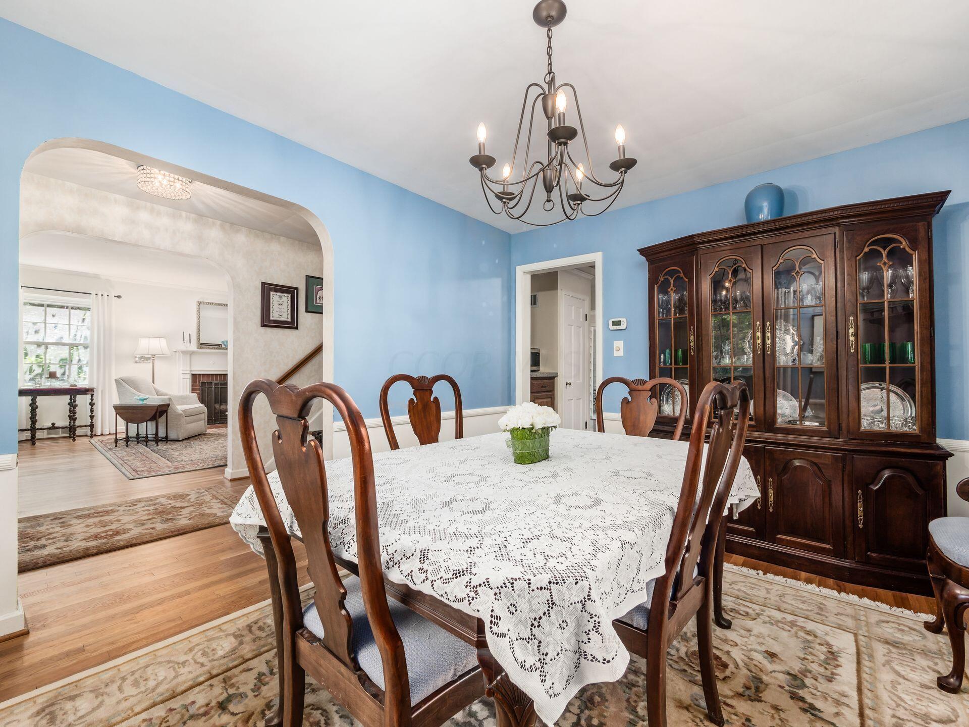 2681 Brandon Road Columbus, OH 43221 - Photo 5 of 38 DIning Room