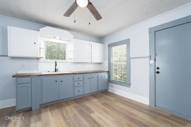 $1,300 | 1433 South 11th Street, Abilene, TX 79602