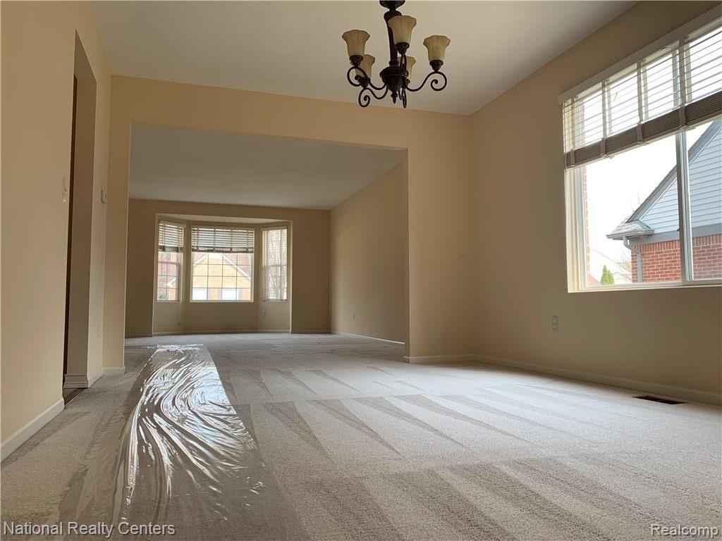 2856 Manorwood Road Troy, MI 48085 - Photo 6 of 22 IMG_1003.JPG