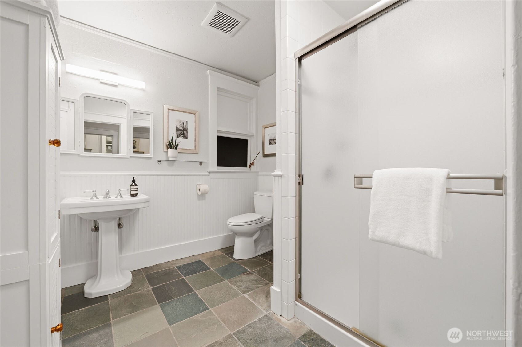 1732 15th Avenue, Unit 3 Seattle, WA 98122 - Photo 13 of 16