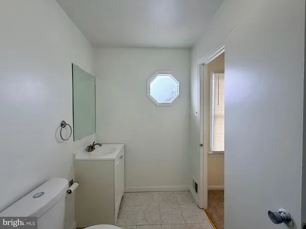 $3,100 | 3048 Hickory Grove Court, Fairfax, VA 22031