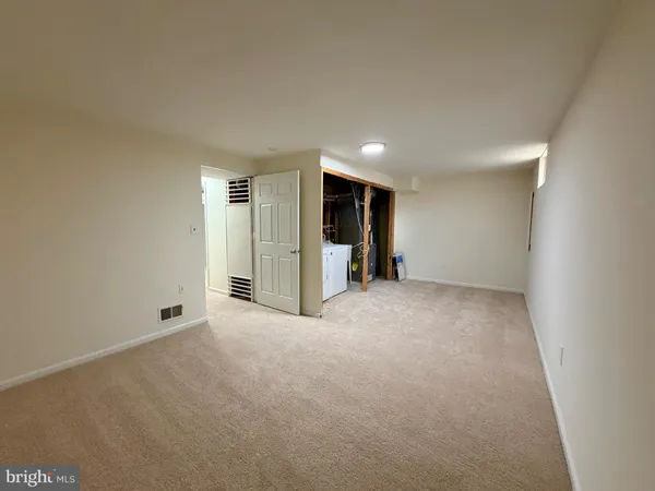 $3,100 | 3048 Hickory Grove Court, Fairfax, VA 22031