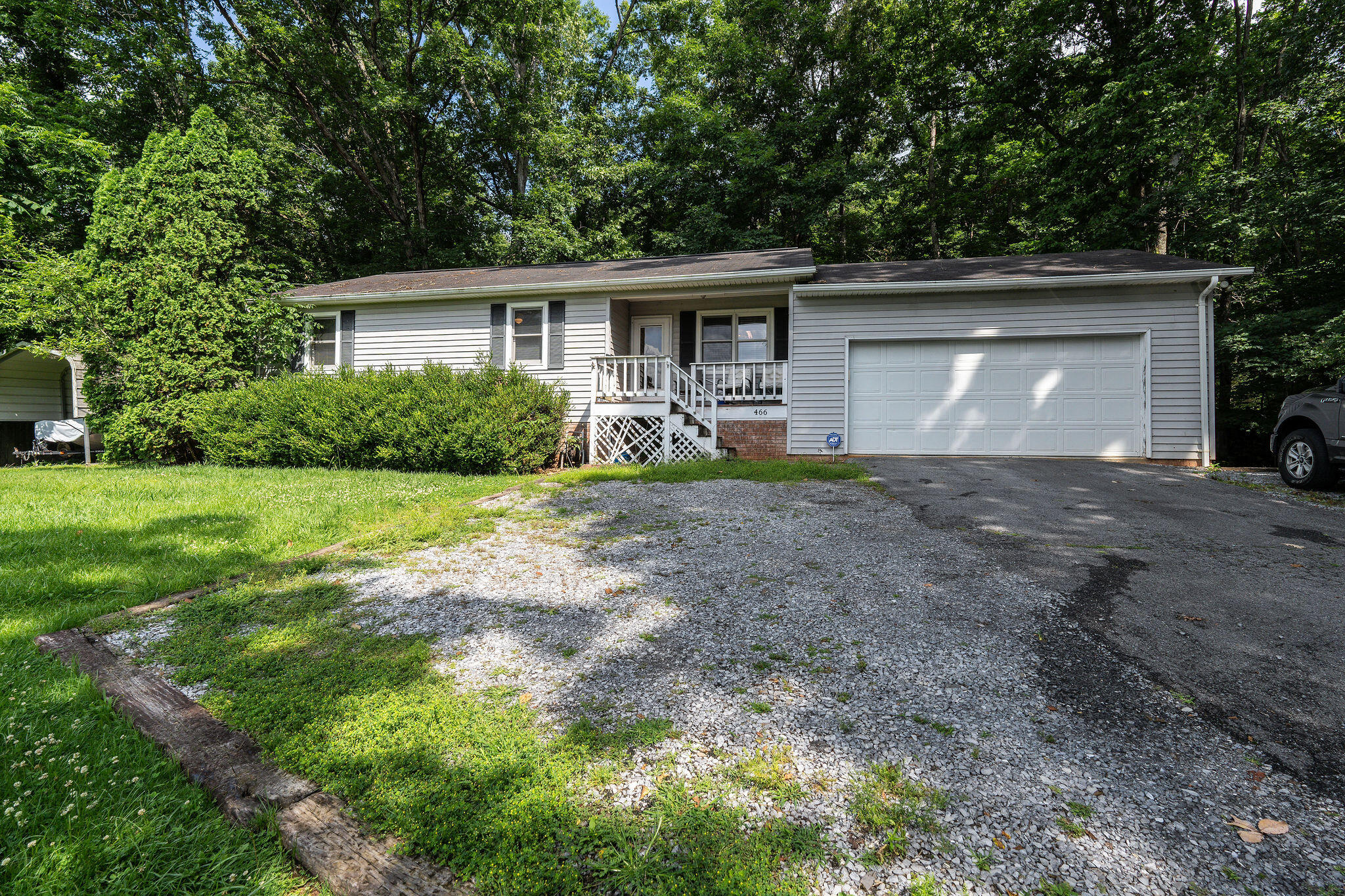 466 Boring Chapel Road Johnson City, TN 37615 - Photo 1 of 23 1