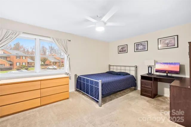 $260,000 | 8430 Coulwood Oak Lane, Charlotte, NC 28214