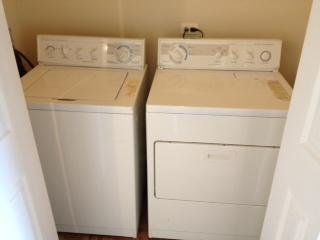 1418 North Mohawk Street, Unit 3S Chicago, IL 60610 - Photo 12 of 15 a utility room with dryer and washer