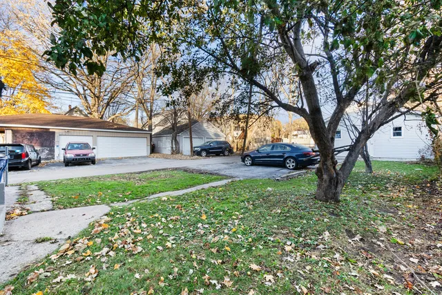 a view of house with outdoor space