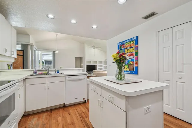 $1,195,000 | 5001 Queen Palm Terrace Northeast, St. Petersburg, FL 33703