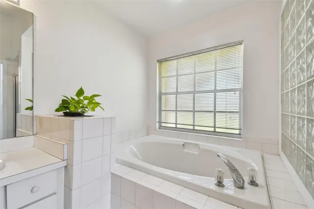 $1,195,000 | 5001 Queen Palm Terrace Northeast, St. Petersburg, FL 33703