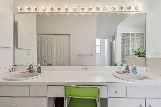 $1,195,000 | 5001 Queen Palm Terrace Northeast, St. Petersburg, FL 33703