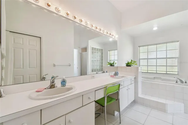 $1,195,000 | 5001 Queen Palm Terrace Northeast, St. Petersburg, FL 33703